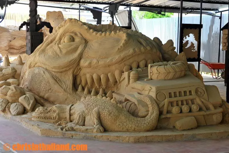 Destination: Chacheongsao - a World Sand Sculpture park and a temple known for its bats (Chachoengsao, Thailand) - Thailand -