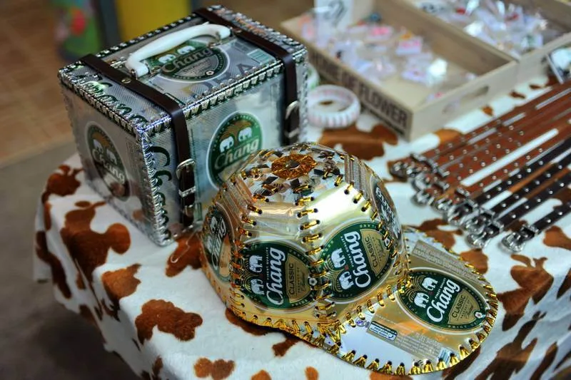 Destination: Ko Kret — a mainstream touristy daytrip with… deep-fried flowers? (central Thailand) - Thailand -