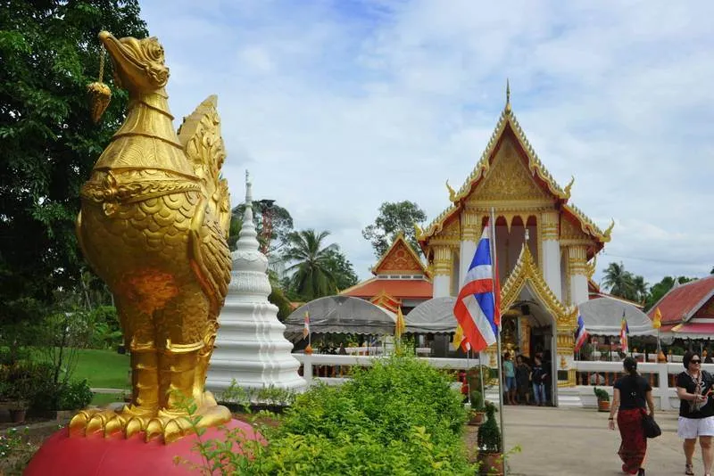 Destination: Ko Kret — a mainstream touristy daytrip with… deep-fried flowers? (central Thailand) - Thailand -