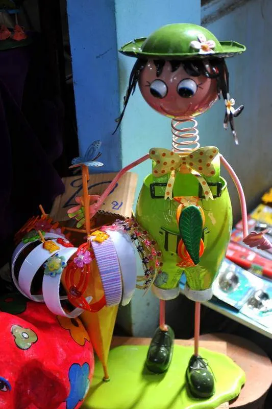 Destination: Ko Kret — a mainstream touristy daytrip with… deep-fried flowers? (central Thailand) - Thailand -