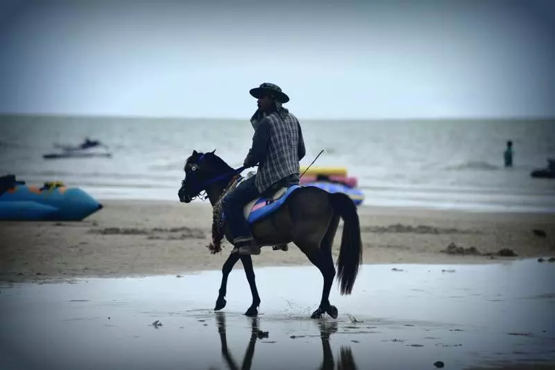 Destination: Puek Tian Beach — a naked ascetic, a dragon ridden like a horse, and a six-meter-tall she-demon (Phetchaburi, Thailand) - Thailand -