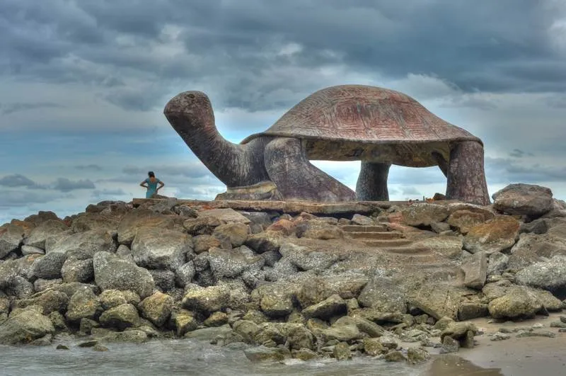 Destination: Puek Tian Beach — a naked ascetic, a dragon ridden like a horse, and a six-meter-tall she-demon (Phetchaburi, Thailand) Destination: Puek Tian Beach — a naked ascetic, a dragon ridden like a horse, and a six-meter-tall she-demon (Phetchaburi, Thailand) - Thailand -