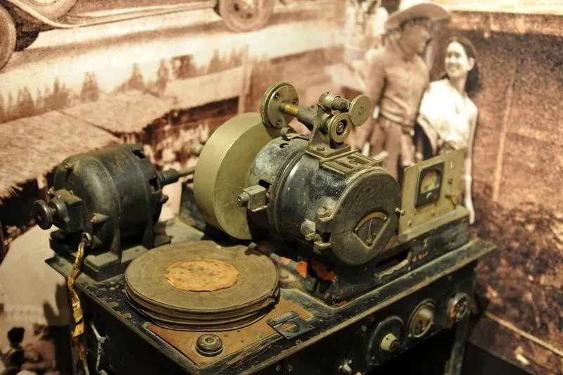 Destination: Thai Film Museum – a glimpse back in time, through movies (Nakhon Pathom) - Thailand -