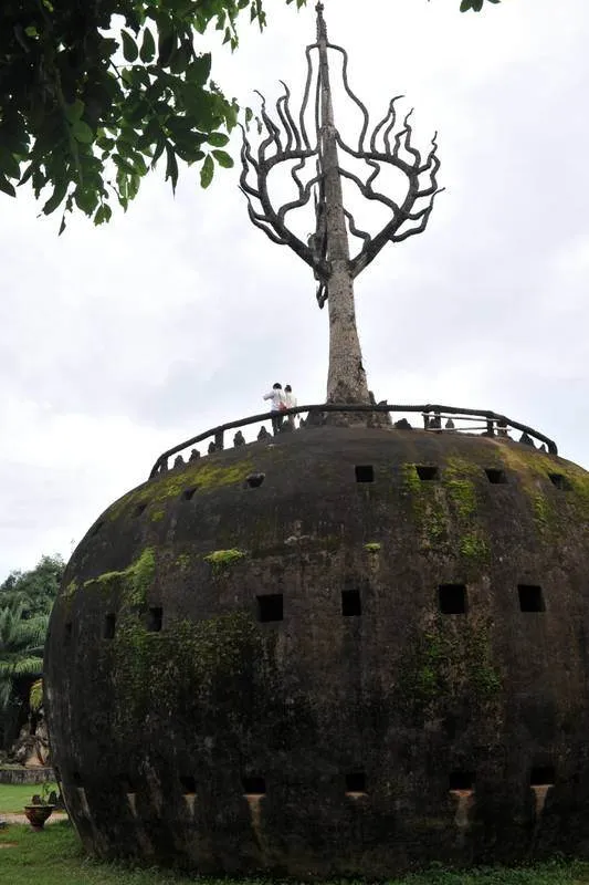 Destination: Xieng Khuan Buddha park (Vientiane area, Laos) - Laos -