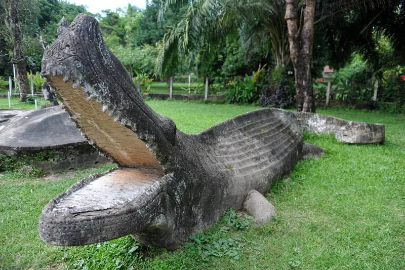 Destination: Xieng Khuan Buddha park (Vientiane area, Laos) - Laos -