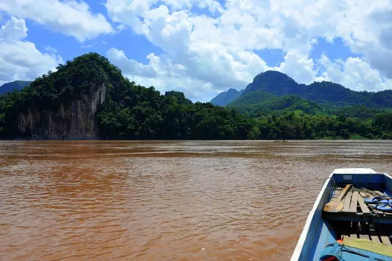 Destination: Pak Ou Caves (Luang Prabang area, Laos) - Laos -