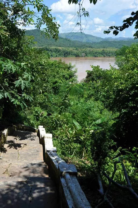 Destination: Pak Ou Caves (Luang Prabang area, Laos) - Laos -