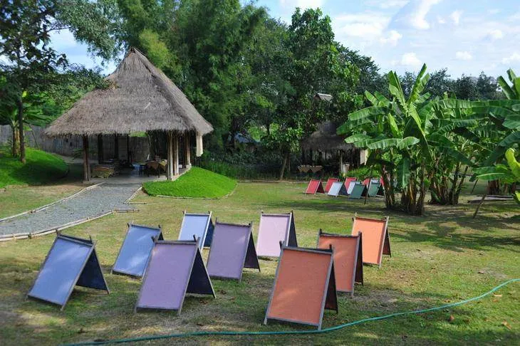 Destination: the park where paper is made from elephant poo Destination: the park where paper is made from elephant poo - Thailand -