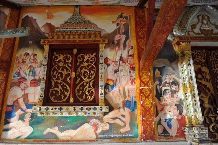 Destination: Huay Xai - the Laos border town with a former French fort and hellish temple (Laos) (SFW) Destination: Huay Xai - the Laos border town with a former French fort and hellish temple (Laos) (SFW) - Laos -