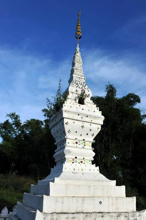 Destination: Huay Xai - the Laos border town with a former French fort and hellish temple (Laos) (SFW) Destination: Huay Xai - the Laos border town with a former French fort and hellish temple (Laos) (SFW) - Laos -