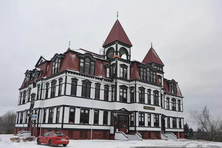 Destination: Lunenburg and Halifax (Nova Scotia, Canada) - Canada -