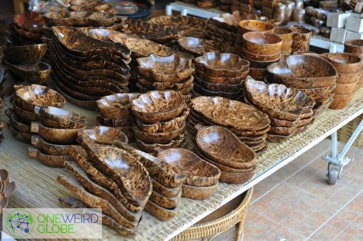 Destination: Baan Tawai Handicrafts Center — your home for kitschy wooden crafts (Thailand) - Thailand -