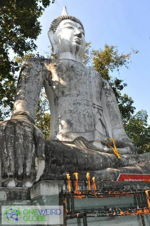 Destination: Phayao — a sunken temple, an eclectic temple, and a temple with dinosaurs (Thailand) Destination: Phayao — a sunken temple, an eclectic temple, and a temple with dinosaurs (Thailand) - Thailand -