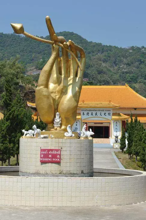 Destination: the Chinese Martyr's Memorial Museum on a former mountaintop home of opium warlords (northern Thailand) - Thailand -