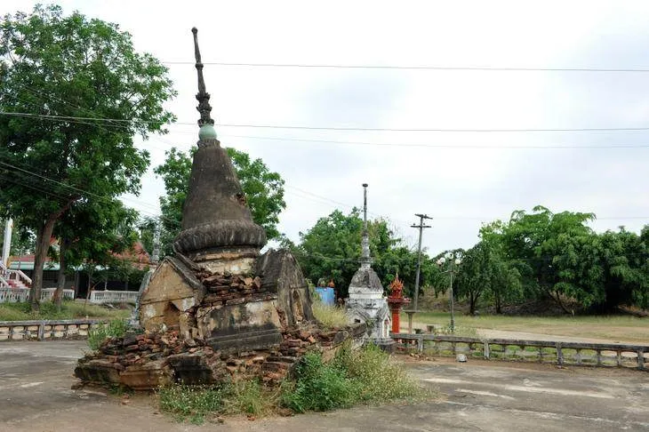 Destination: Sukhothai — what happens when tourism changes a town? (Thailand) - Thailand -