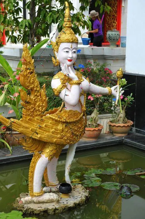 Destination: Sukhothai — what happens when tourism changes a town? (Thailand) - Thailand -