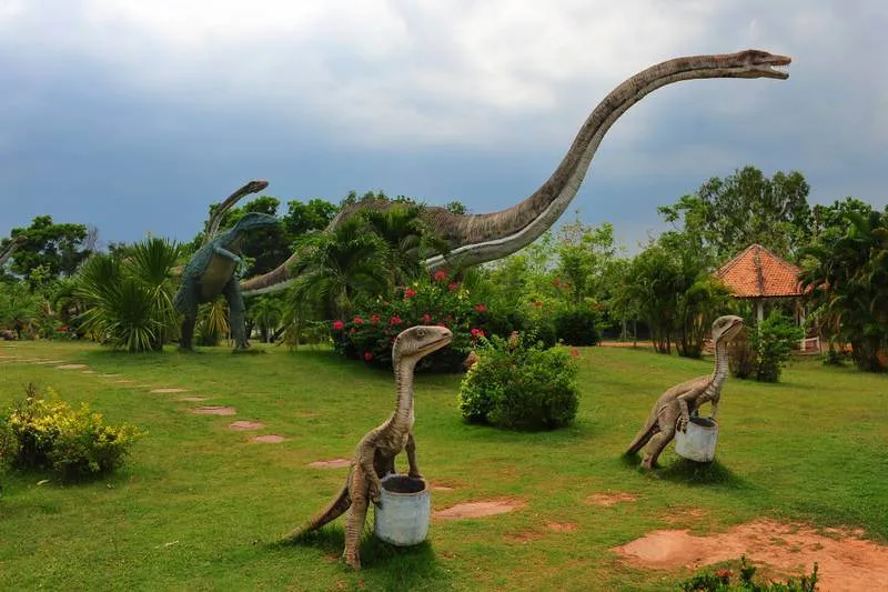 Destination: Sirindhorn Museum — an awesome dinosaur museum (Non Buri, Thailand) - Thailand -