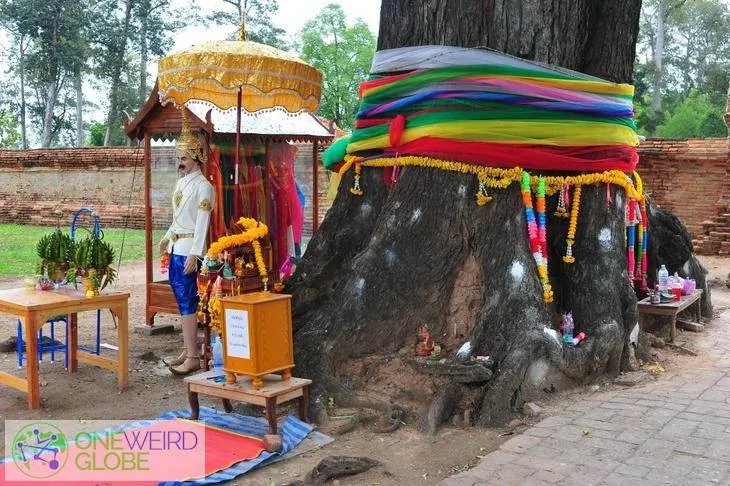 Destination: a daytrip to Phichit — beautiful temples and a giant crocodile (north central Thailand) Destination: a daytrip to Phichit — beautiful temples and a giant crocodile (north central Thailand) - Thailand -