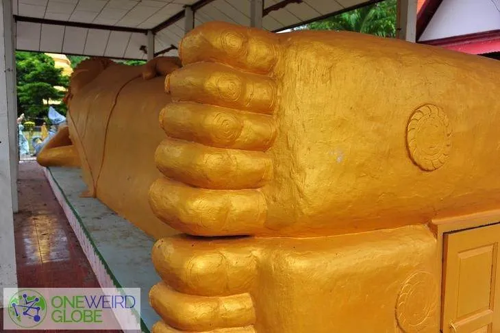 Destination: a daytrip to Phichit — beautiful temples and a giant crocodile (north central Thailand) Destination: a daytrip to Phichit — beautiful temples and a giant crocodile (north central Thailand) - Thailand -