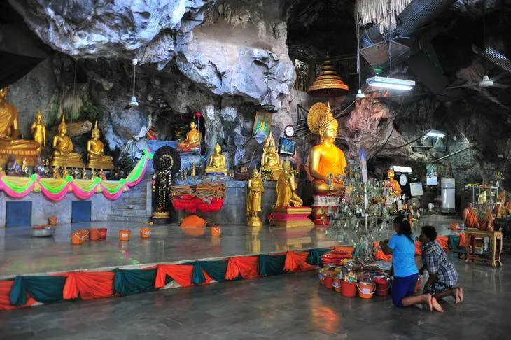 Destination: Wat Tham Sua — 1,237 steps to the top of the Tiger Cave (Krabi, Thailand) Destination: Wat Tham Sua — 1,237 steps to the top of the Tiger Cave (Krabi, Thailand) - Thailand -