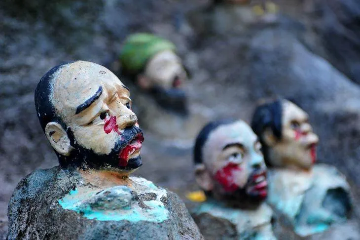 See the Ten Courts of Hell in Singapore — Destination: Haw Par Villa See the Ten Courts of Hell in Singapore — Destination: Haw Par Villa - Singapore -