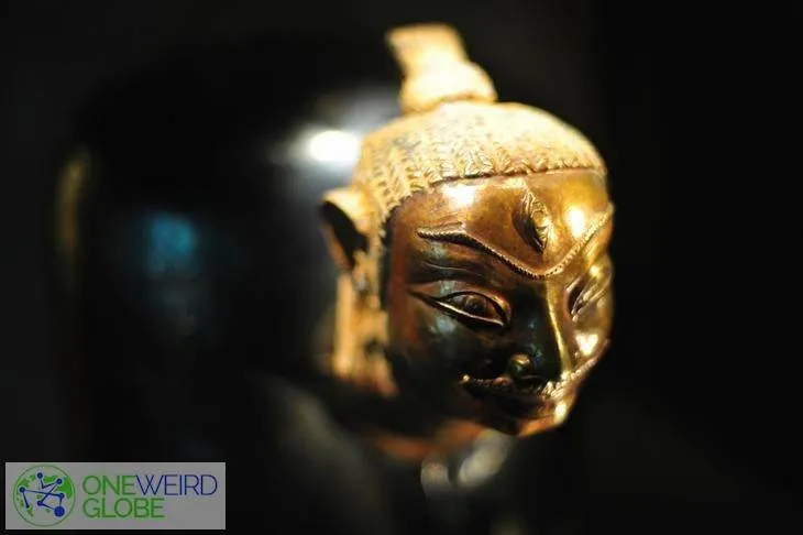 Destination: Asian Civilisations Museum — carved skulls, guardians of hell, and a rubber duckie? (Singapore) Destination: Asian Civilisations Museum — carved skulls, guardians of hell, and a rubber duckie? (Singapore) - Singapore -