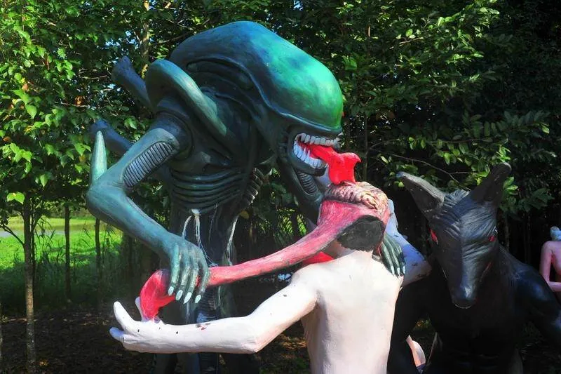 Destination: Wat Tha Meru — a creepier-than-usual hell temple (NSFW) (Thailand) - Thailand -