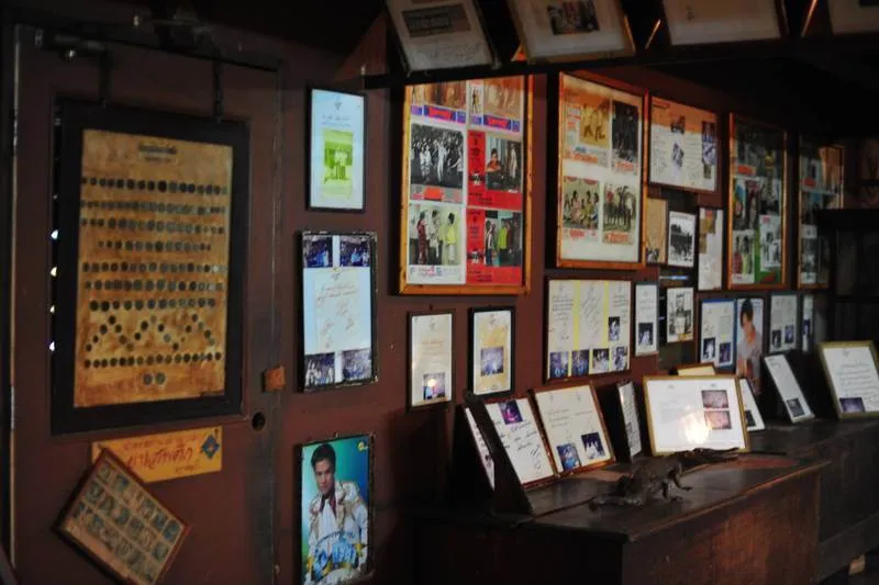 Destination: Thavorn Hotel Lobby Museum — two steps to go decades back in time (Phuket, Thailand) - Thailand -