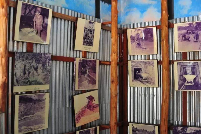 Destination: Phuket Mining Museum — a curious case of pink buildings (Thailand) - Thailand -