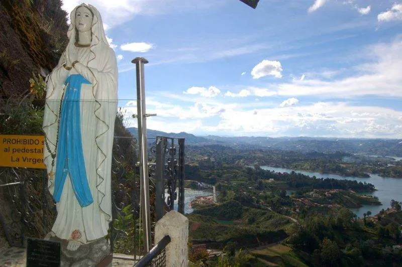 Destination: El Piedra, the big rock with 740 steps to climb - Colombia -