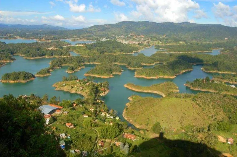 Destination: El Piedra, the big rock with 740 steps to climb - Colombia -