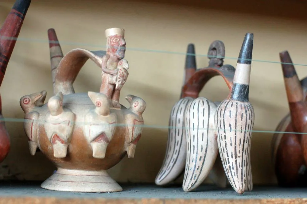 Destination: Trujillo, Peru – a creepy toy museum, a partially restored ancient city, old-school pots, and the continent’s longest mosaic mural DSC_1717