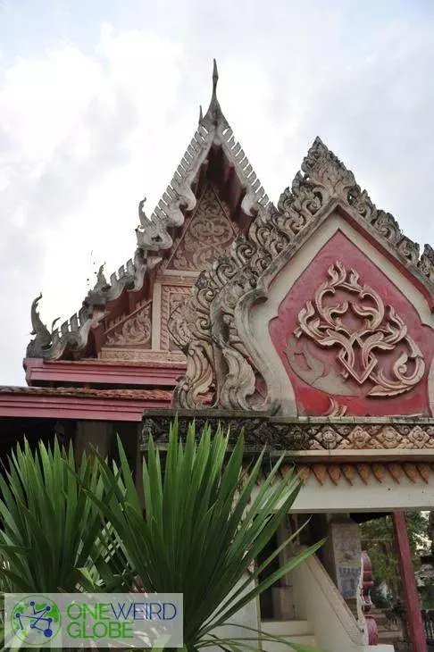 Destination: the Thai temple with the bizarre illustrations (Khon Kaen, Thailand) - Thailand -