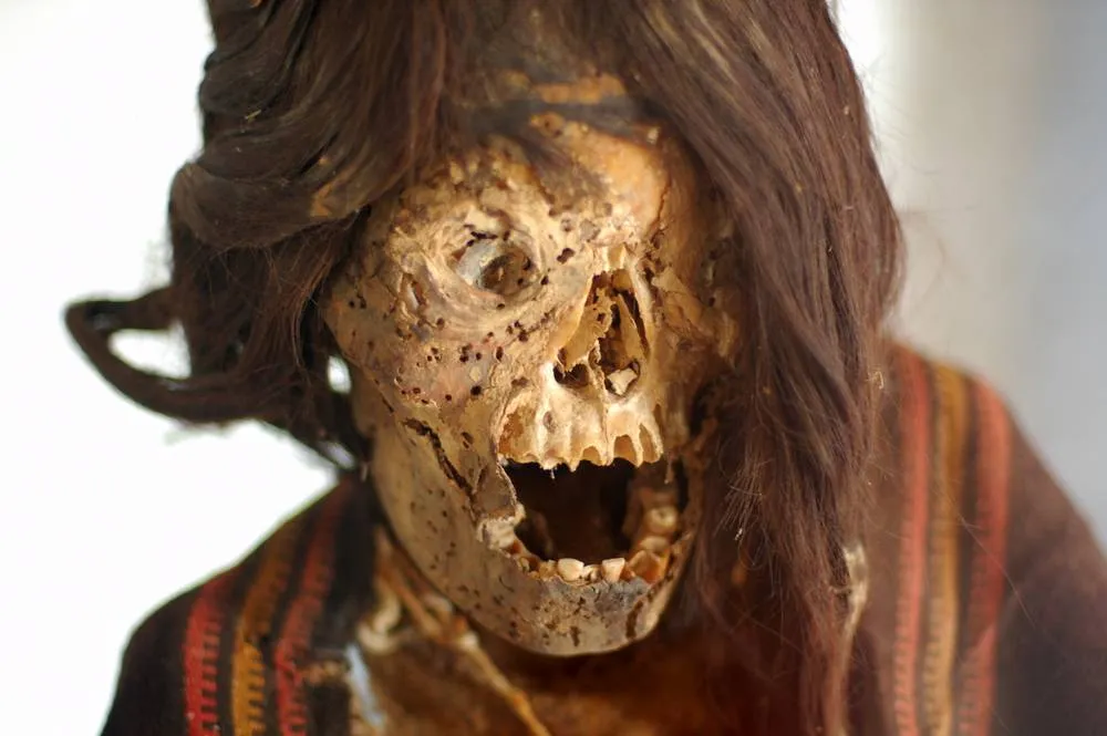 16 of the best mummies and skulls we saw in Peru DSC_5399