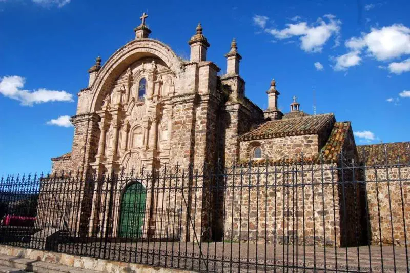 Destination: the bizarre catacombs of Enrique Torres Belon (Lampa, Peru) - Peru -