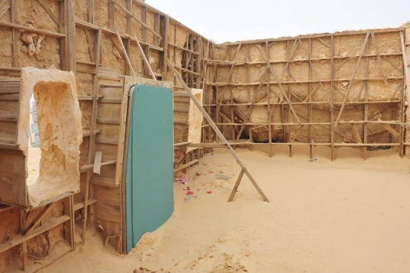 A long time ago… in a desert far far away… Destination: Mos Espa, Darth Vader’s childhood home… A long time ago… in a desert far far away… Destination: Mos Espa, Darth Vader’s childhood home… - Africa, Tunisia -