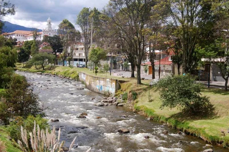 Destination: the Center for Extreme Art (Eduardo Moscoso Prohibito Centro Cultural Arte Extremo) — Cuenca, Ecuador - Ecuador -