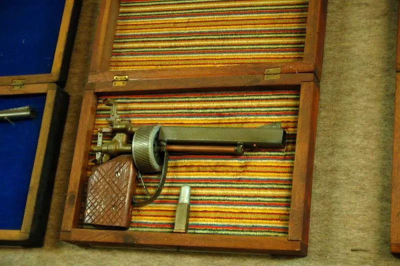 See the Florida castle built with aluminum printing plates — Destination: Solomon’s Castle (USA) - United States -