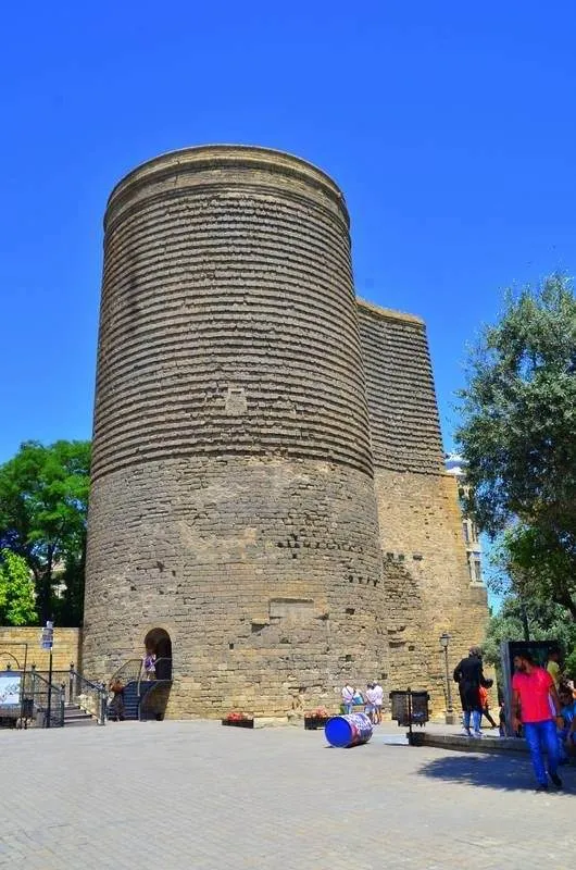 What you need to know about Baku, Azerbaijan before arriving Baku, Azerbaijan Maiden Tower in the old town