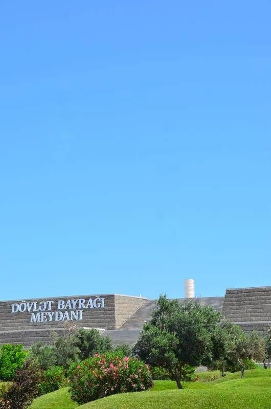 What you need to know about Baku, Azerbaijan before arriving baku flagpole