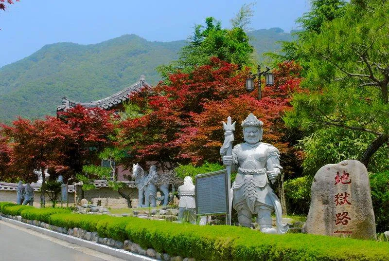 Destination: Bugok Hawaii AKA Buddhist hell – where water park meets Buddhist hell (NSFW) (Changnyeong-gun, Gyeongsangnam-do, South Korea Destination: Bugok Hawaii AKA Buddhist hell – where water park meets Buddhist hell (NSFW) (Changnyeong-gun, Gyeongsangnam-do, South Korea - South Korea -