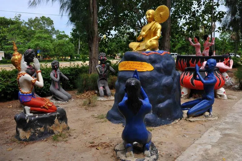 Destination: Suphanburi, Thailand: Buddhist temples, buffalo, a tall tower, and Chinese dragons (NSFW) - Thailand -