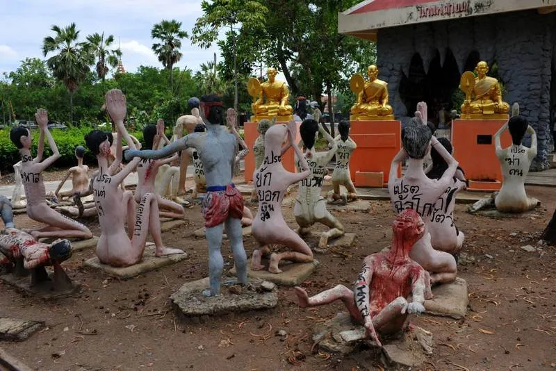 Destination: Suphanburi, Thailand: Buddhist temples, buffalo, a tall tower, and Chinese dragons (NSFW) - Thailand -