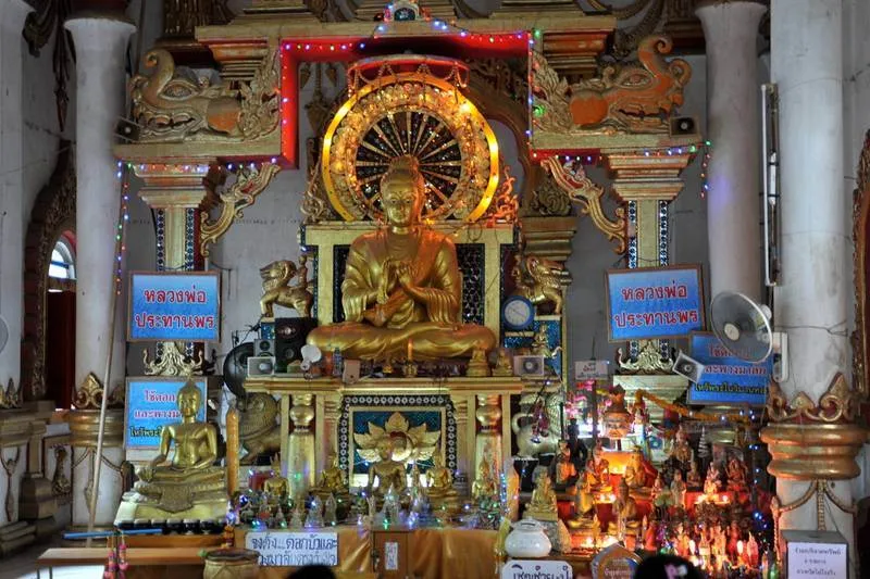 Destination: Suphanburi, Thailand: Buddhist temples, buffalo, a tall tower, and Chinese dragons (NSFW) - Thailand -