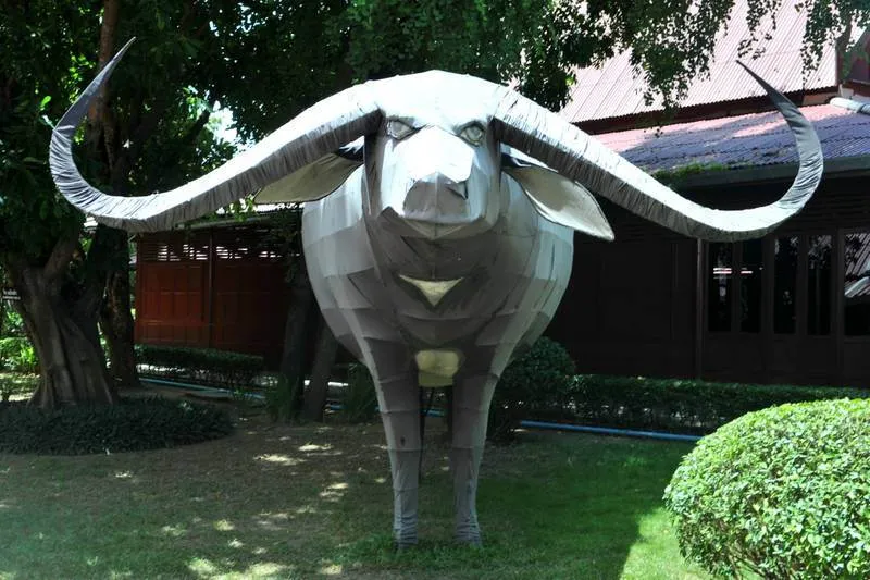 Destination: Suphanburi, Thailand: Buddhist temples, buffalo, a tall tower, and Chinese dragons (NSFW) - Thailand -