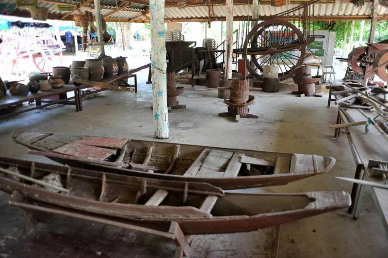 Destination: Suphanburi, Thailand: Buddhist temples, buffalo, a tall tower, and Chinese dragons (NSFW) - Thailand -