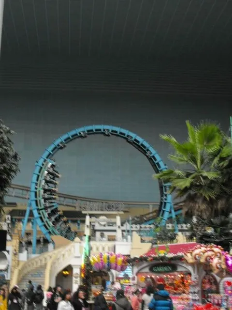 Destination: Lotte World - South Korea's biggest indoor amusement park (Seoul, South Korea) - South Korea -