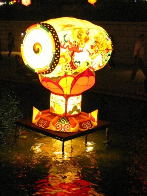 Destination: Cheonggyecheon - the urban stream of downtown Seoul (South Korea) 2020-01-img_5750