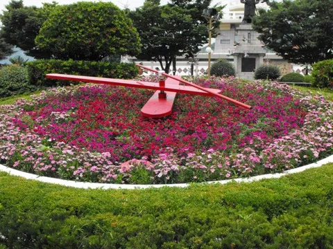 Destination: Yongdusan Park / Busan Tower - a sight to see, both inside and out (Busan, South Korea) Destination: Yongdusan Park / Busan Tower - a sight to see, both inside and out (Busan, South Korea) - South Korea -
