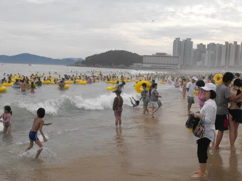 Destination: Haeundae Beach - the biggest beach in the country (Busan, South Korea) - South Korea -